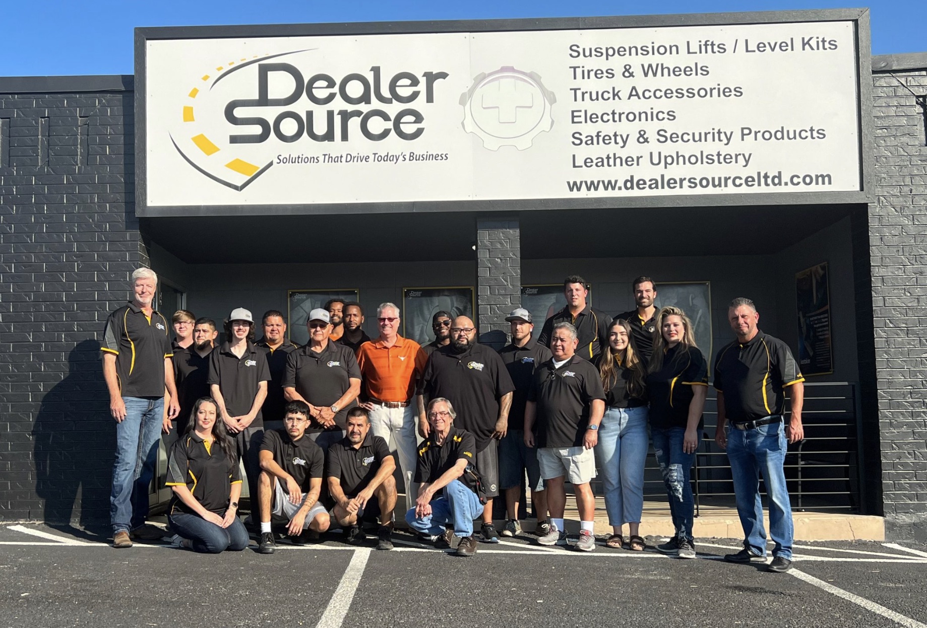 dealer source employees