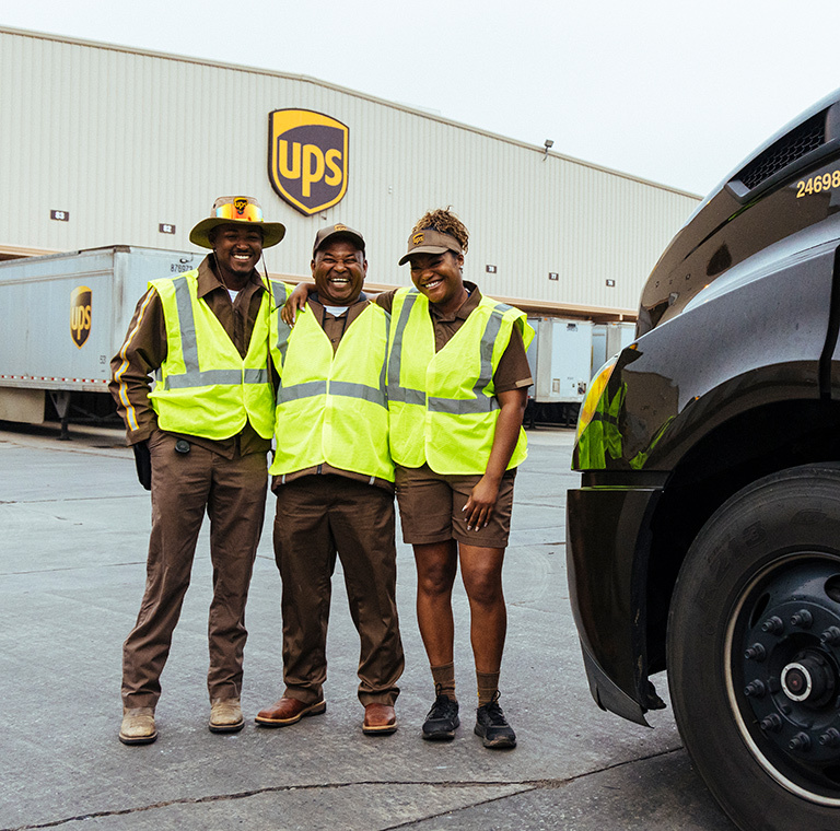 ups store employees